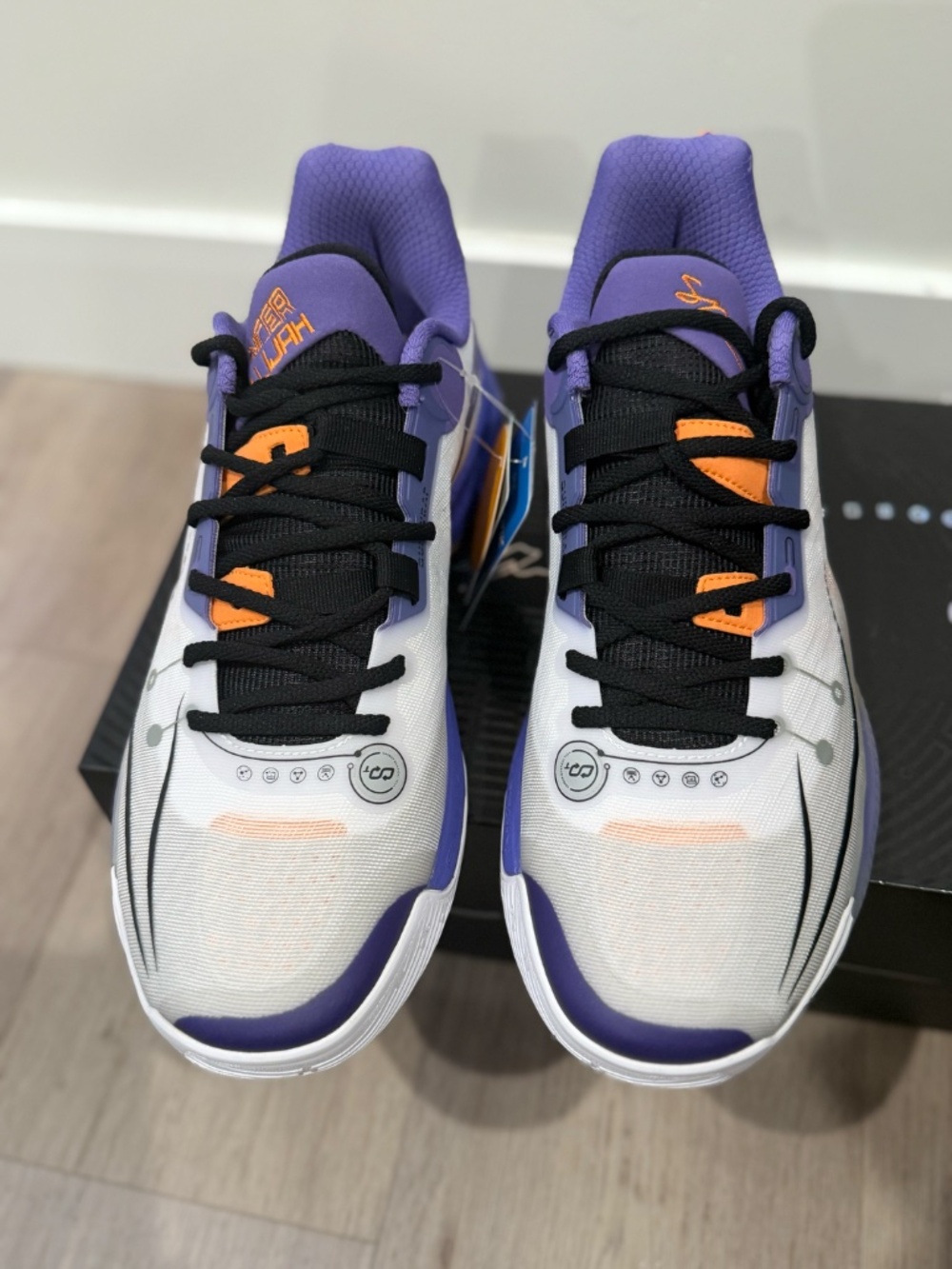 361 Degrees DVD 2 White Neon Purplevine C2401-0094Men’s Basketball SHOES SZ:11.5